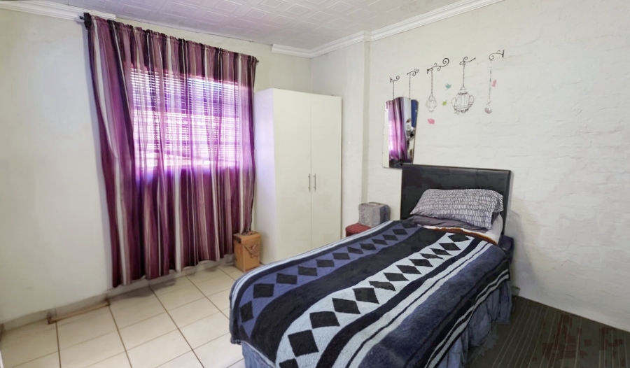 5 Bedroom Property for Sale in Kabega Park Eastern Cape